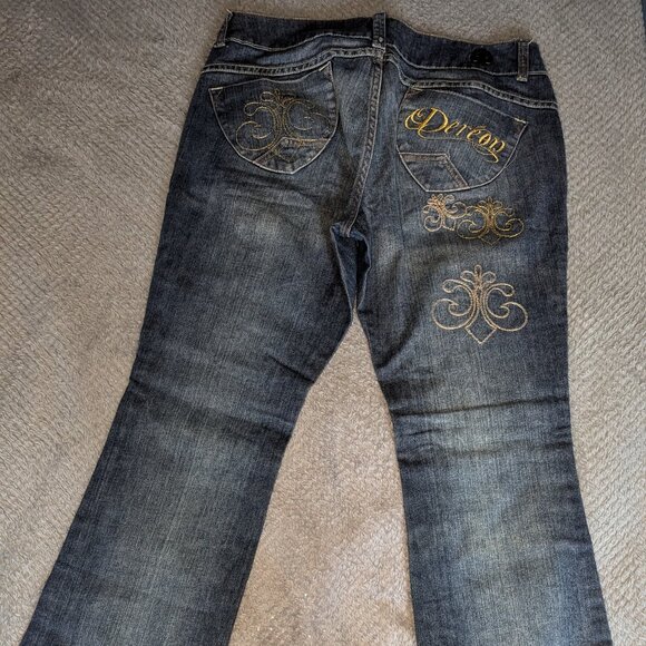 Beyonce's House of Dereon Jeans. - Picture 3 of 5